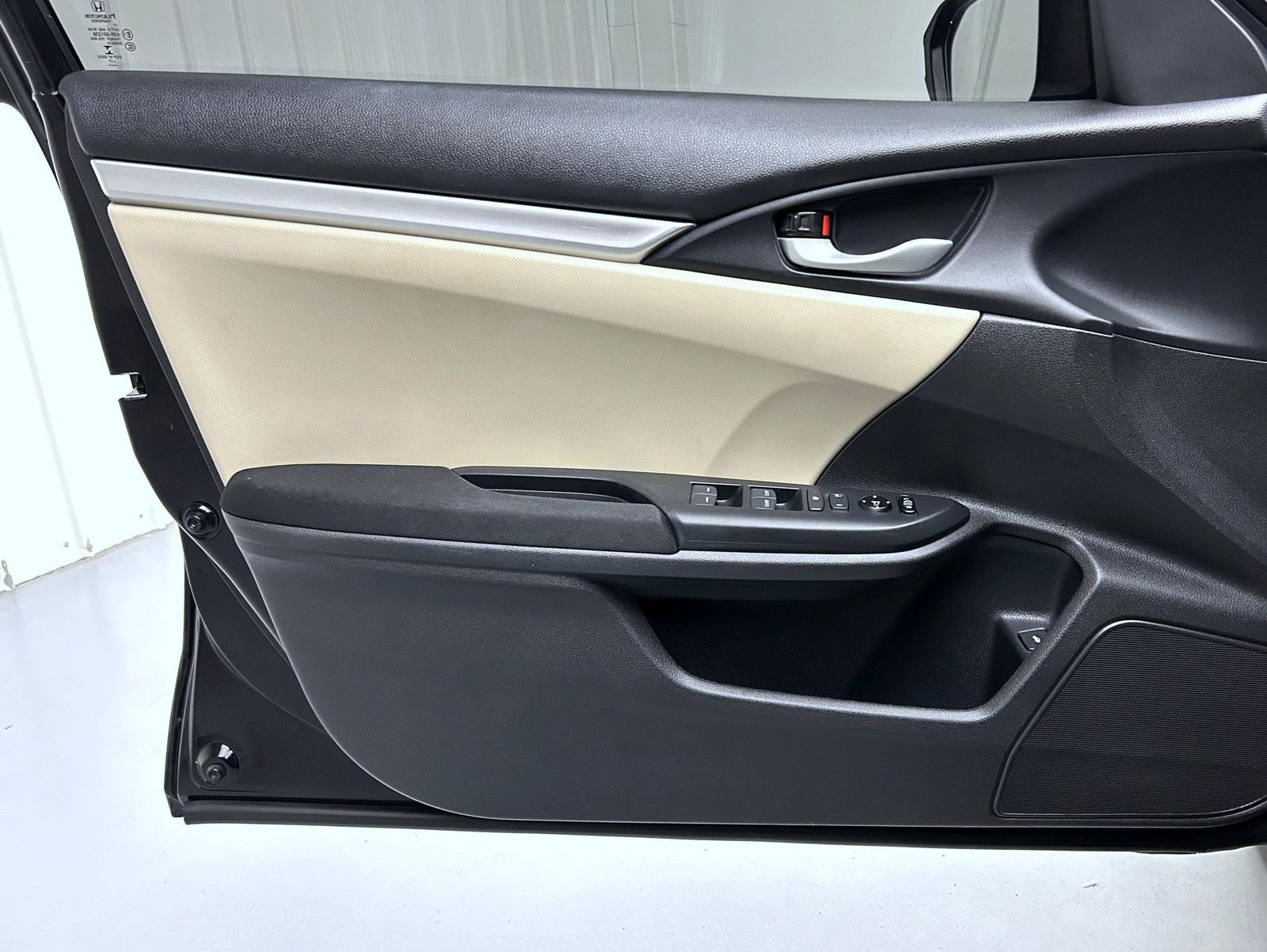 2017 Honda Civic LX photo 10