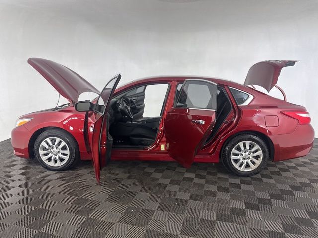 2018 Nissan Altima 2.5 S photo 14