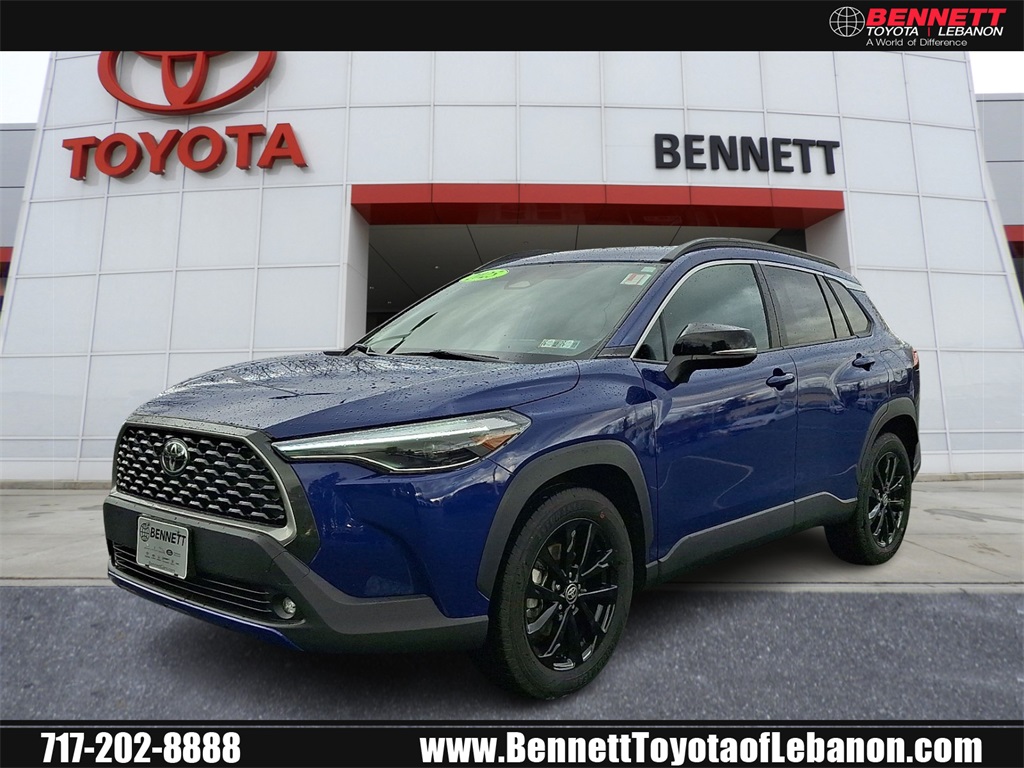 2025 Toyota Corolla Cross XLE's photo