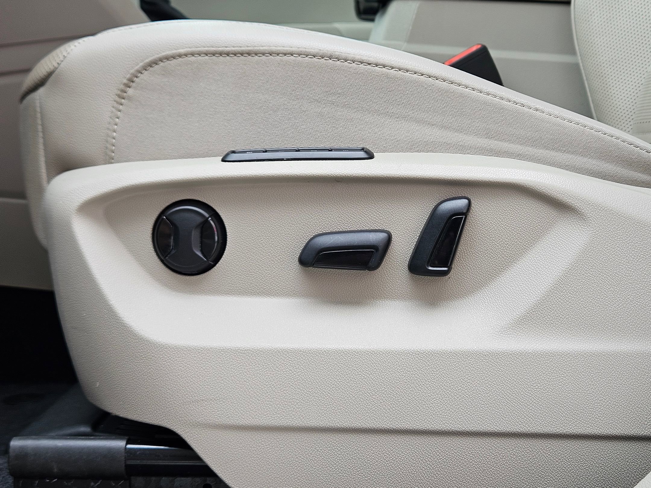 2019 Volkswagen Atlas V6 SEL Premium photo 15