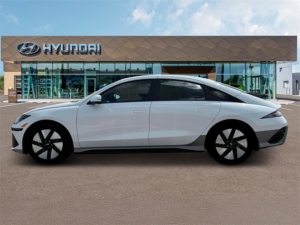 2025 Hyundai Ioniq 6 SE Standard Range photo 3