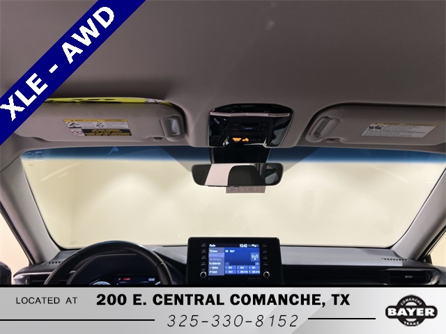 2021 Toyota Venza XLE photo 16