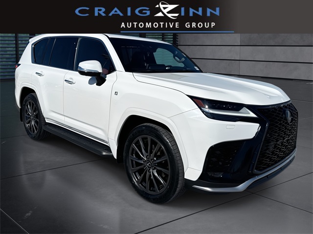 2024 Lexus LX F-Sport's photo