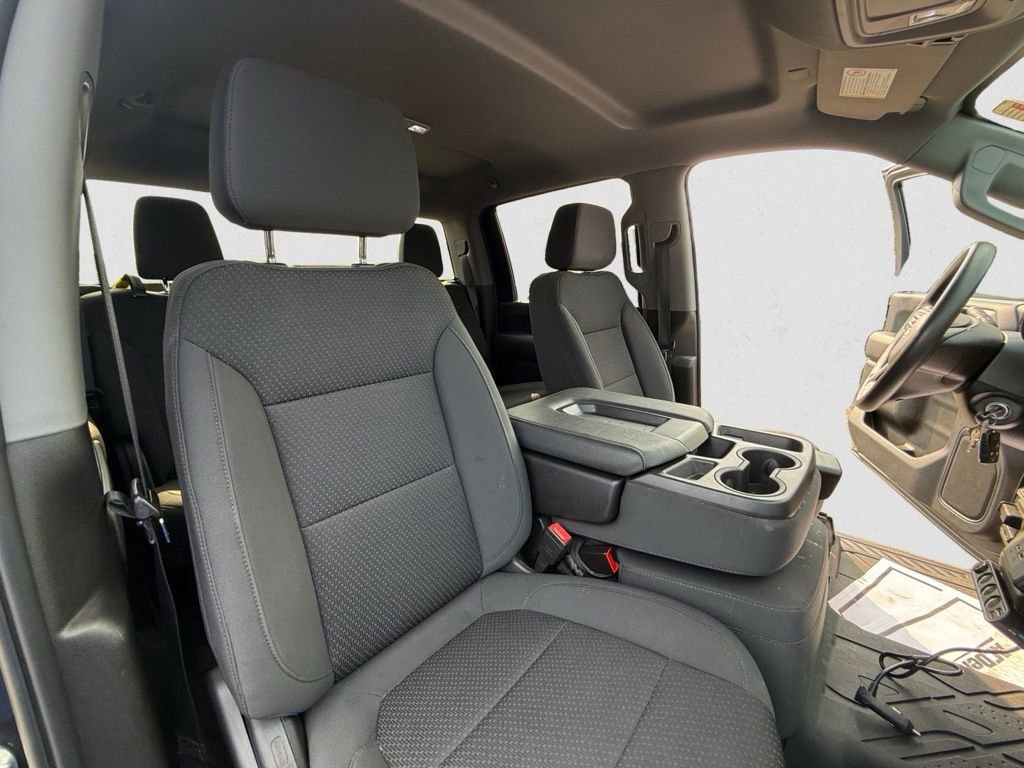 2021 Chevrolet Silverado 2500HD Custom photo 16