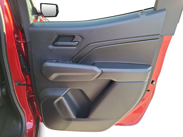 2025 Chevrolet Colorado LT photo 18