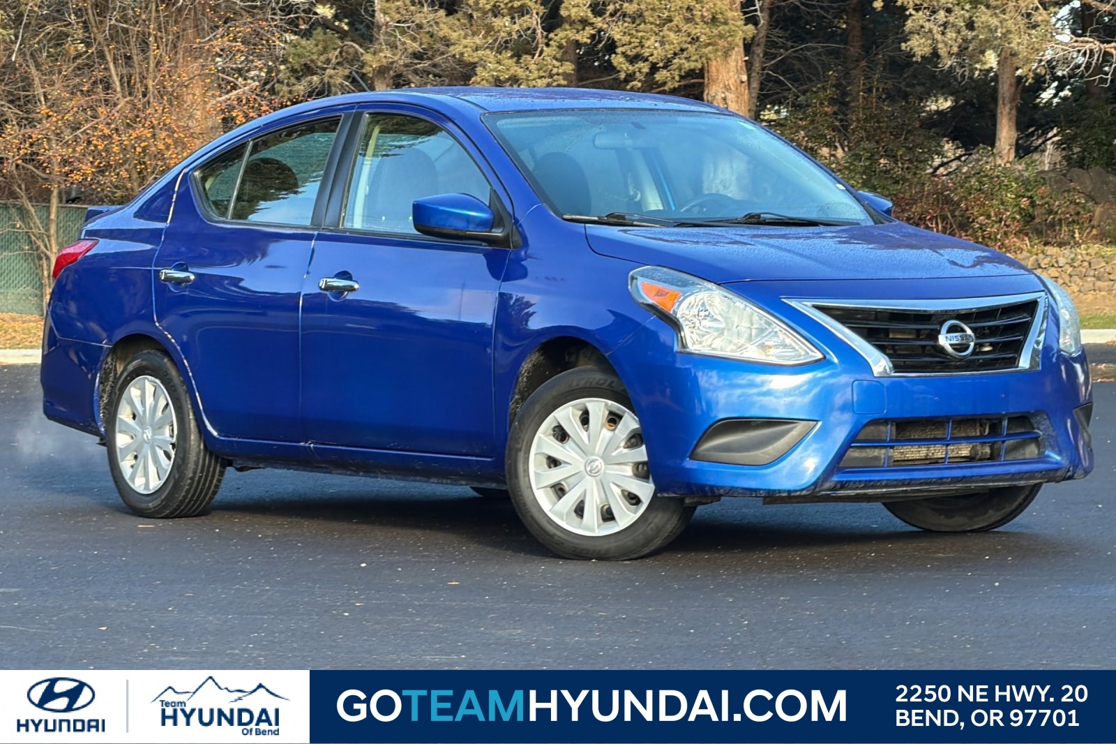 2017 Nissan Versa Sedan SV's photo