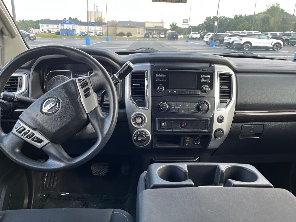 2018 Nissan Titan S photo 12