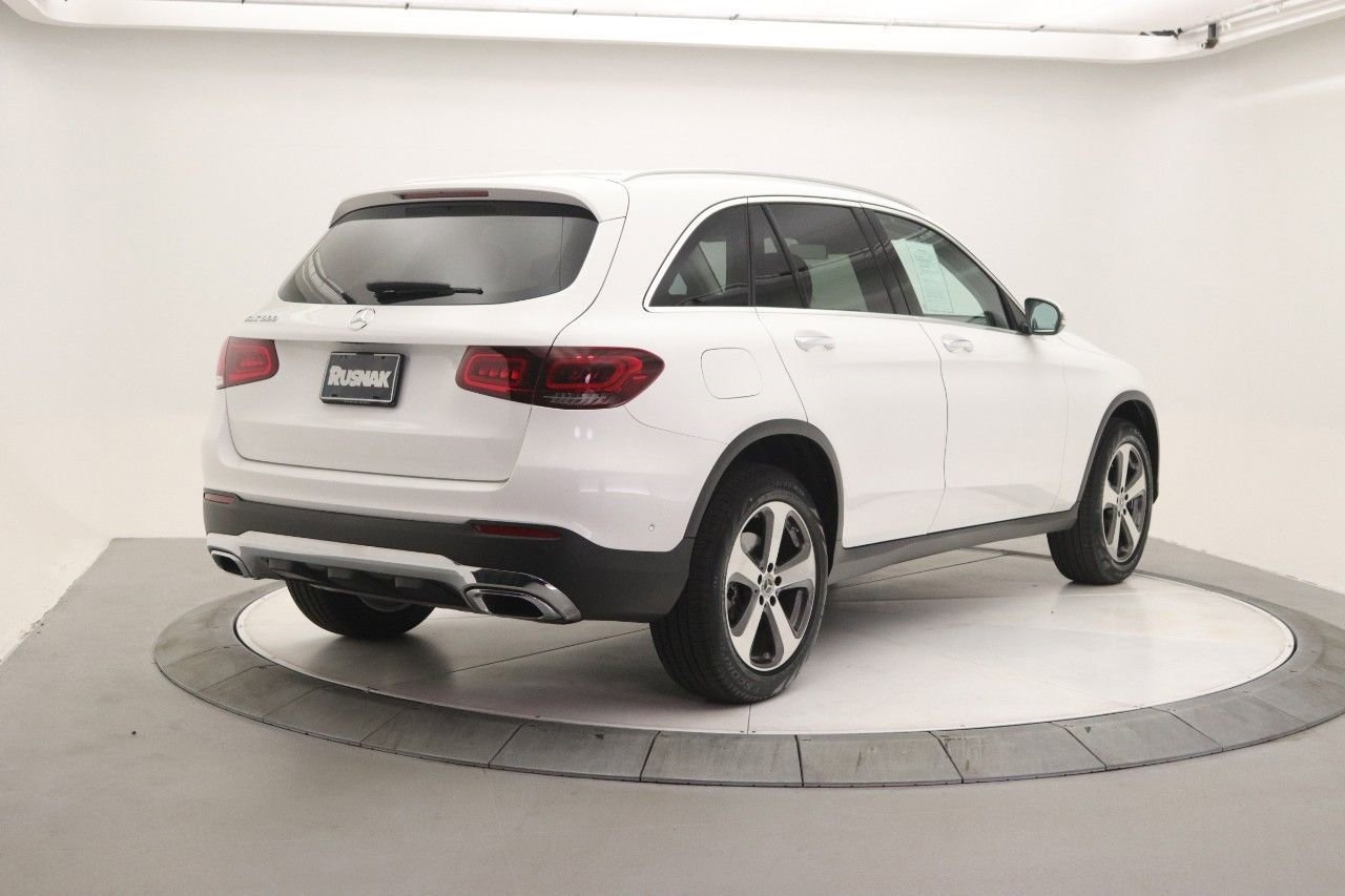 2022 Mercedes Benz GLC 300 photo 4