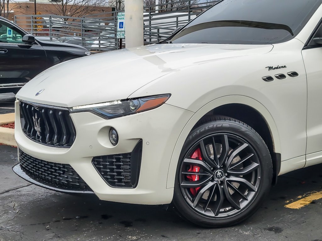 2022 Maserati Levante Modena photo 2