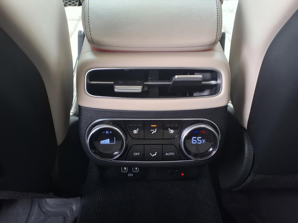 2022 Genesis GV70 3.5T Sport photo 10