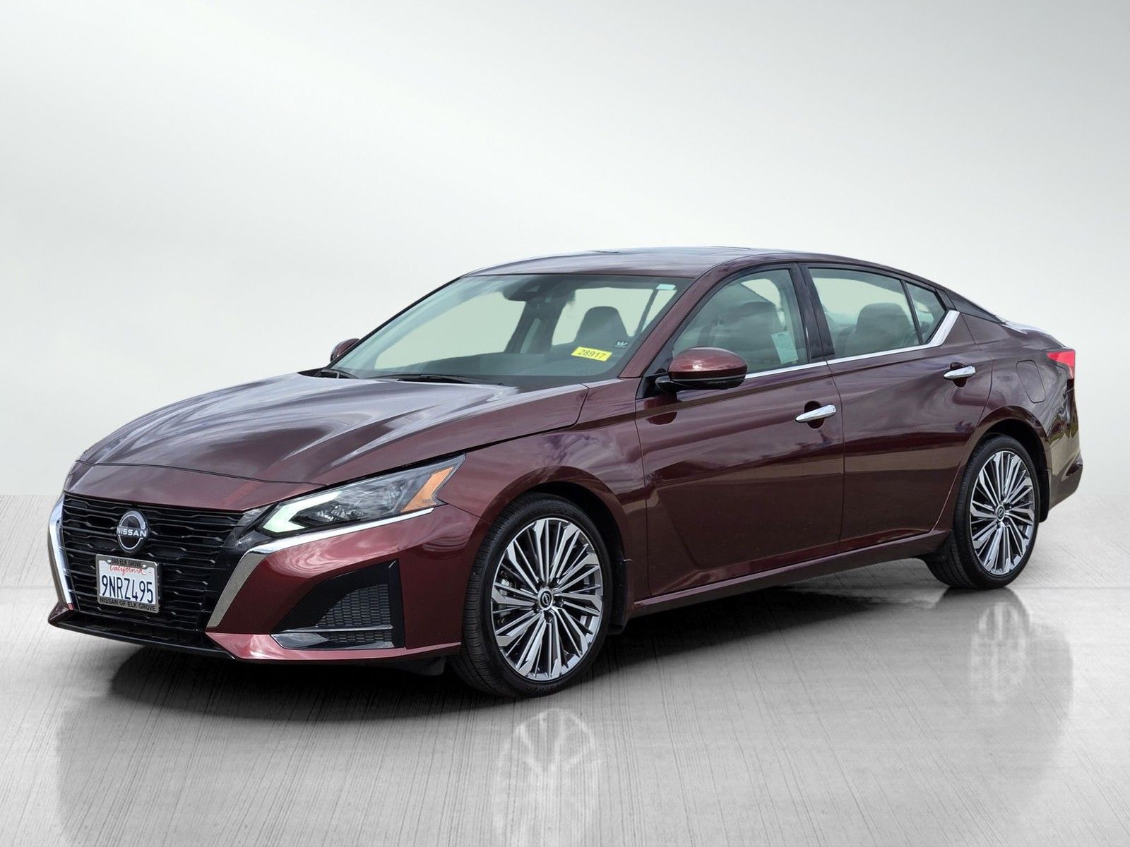 2024 Nissan Altima 2.5 SL photo 8