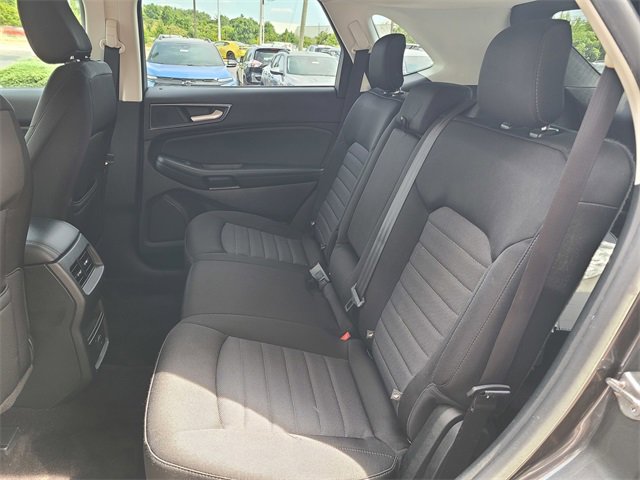 2020 Ford Edge SE photo 15