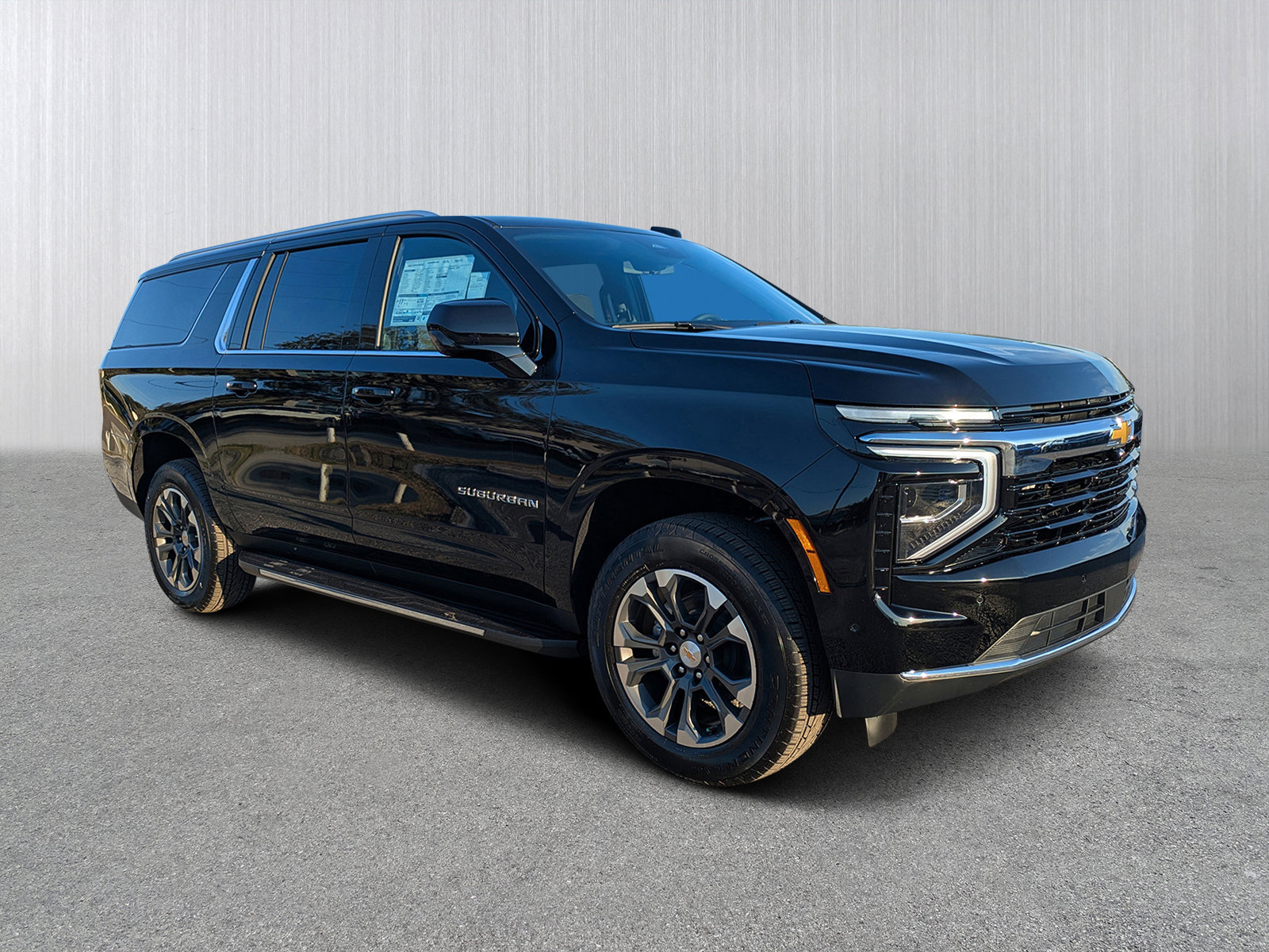 2026 Chevrolet Suburban LS's photo