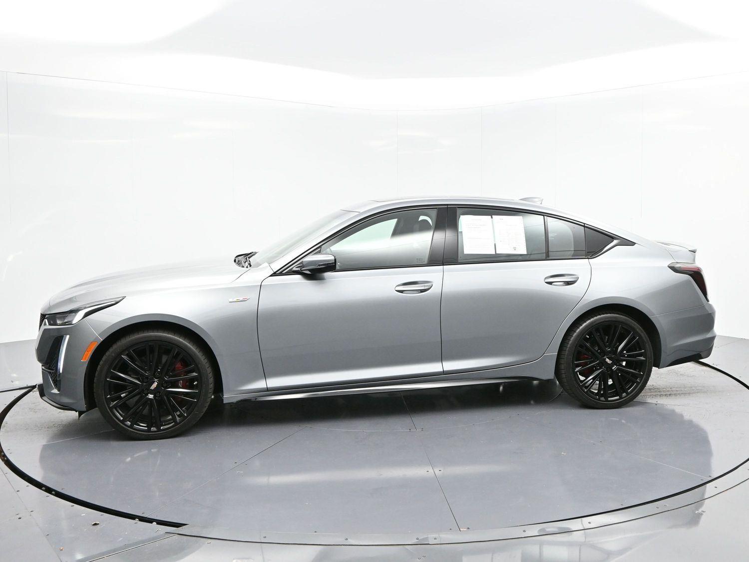 2023 Cadillac CT5 V photo 3