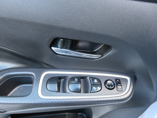 2024 Nissan Versa SR photo 21