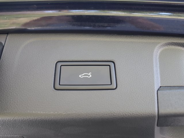 2026 Volkswagen Atlas SE Technology photo 29