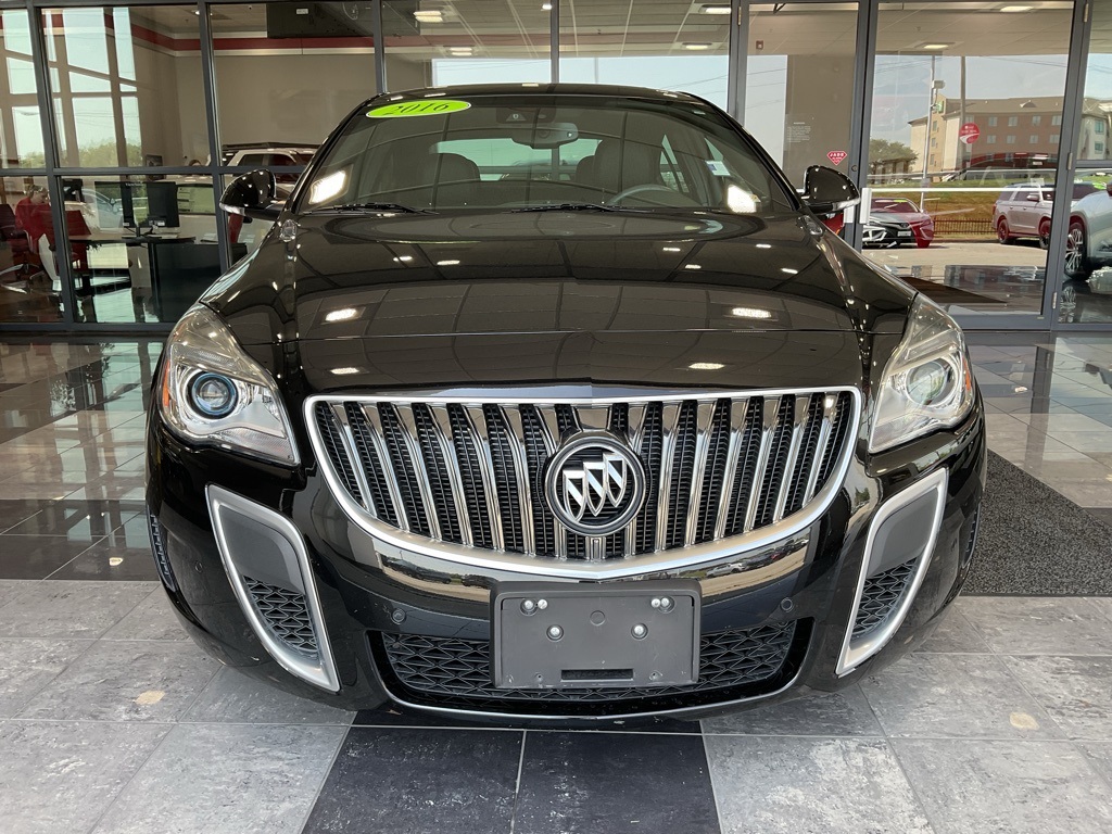 Used 2016 Buick Regal GS with VIN 2G4GU5GX4G9201818 for sale in Kansas City