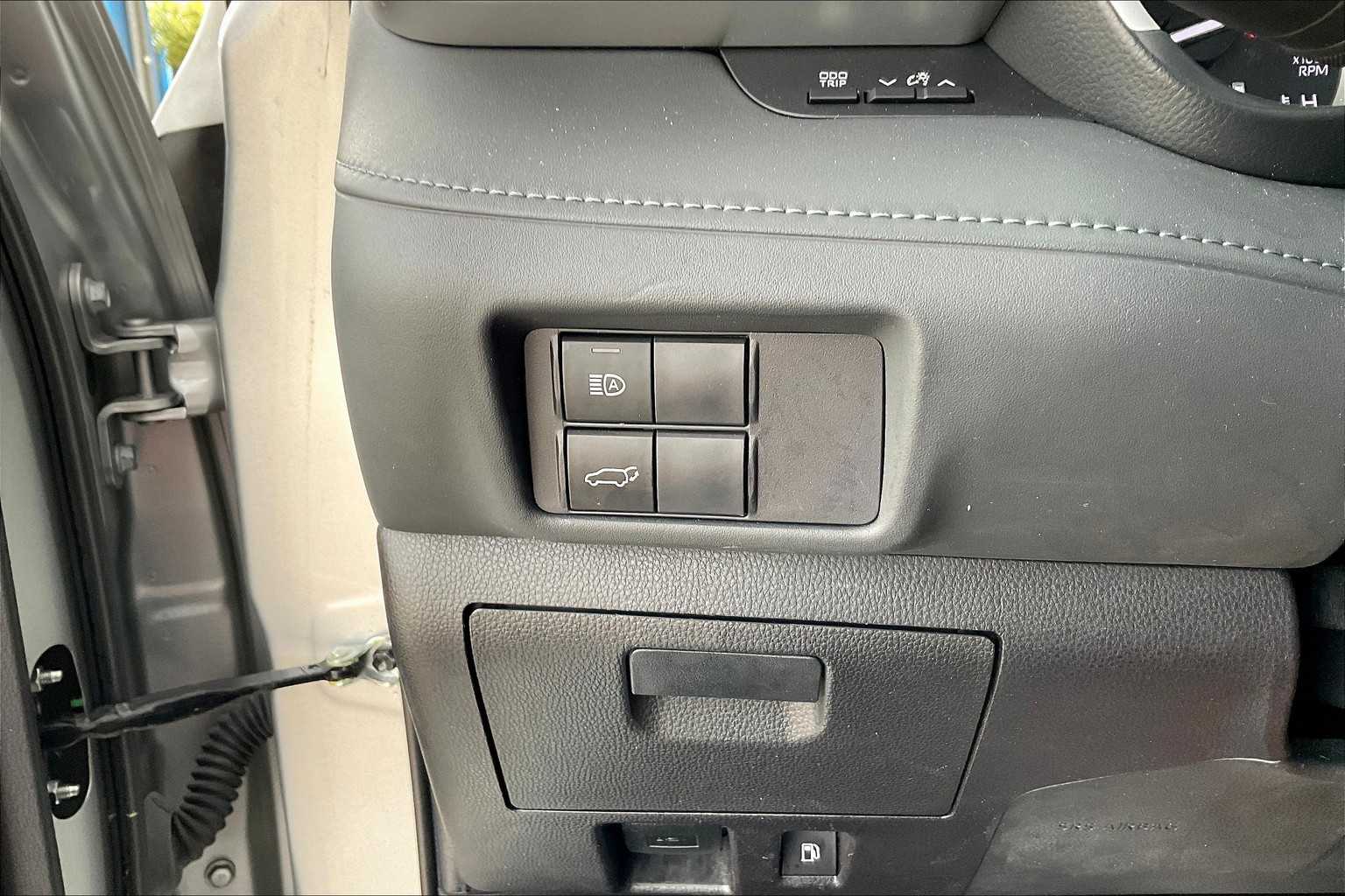 2022 Toyota Highlander XLE photo 28