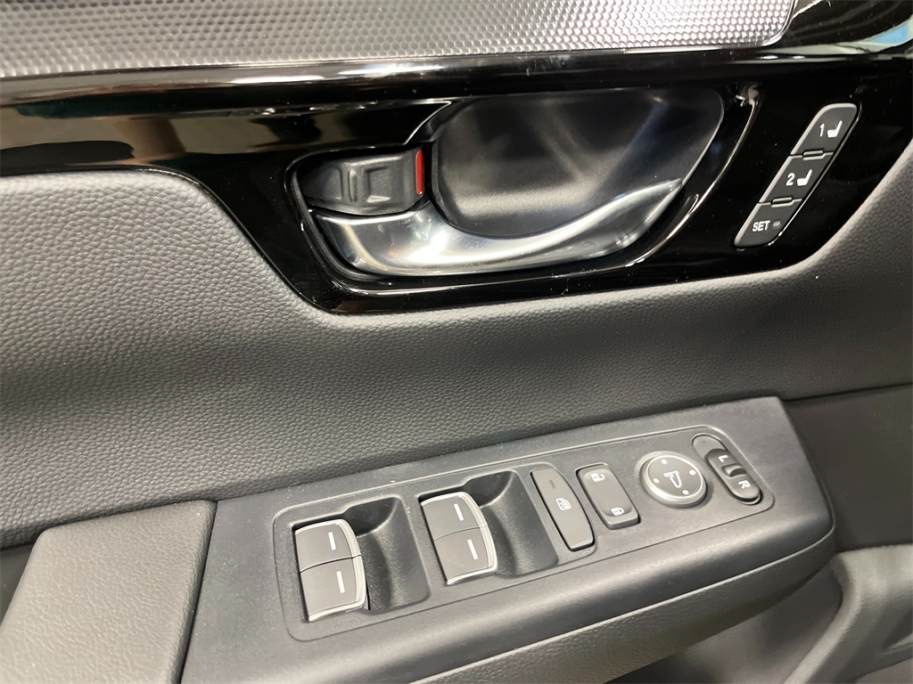 2026 Honda CR-V Hybrid Sport Touring photo 14