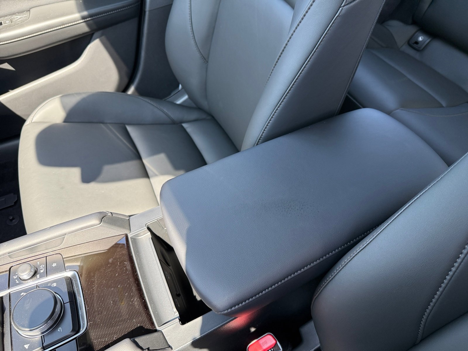 2025 Mazda Mazda3 2.5 s Preferred photo 14