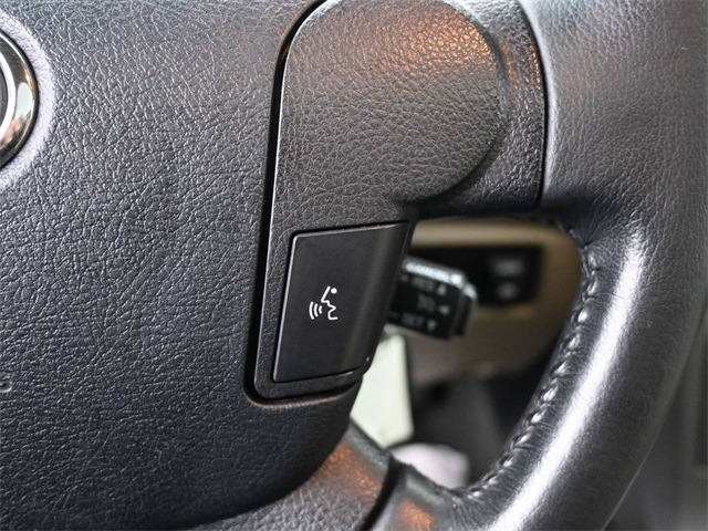 2012 Toyota Sequoia SR5 photo 14