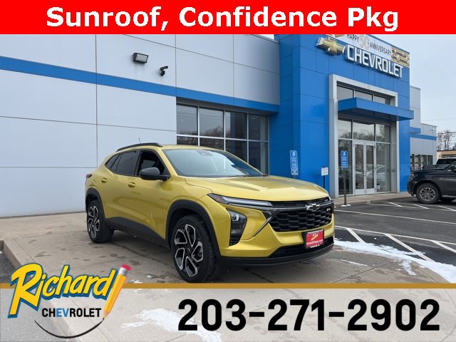 2024 Chevrolet Trax RS's photo