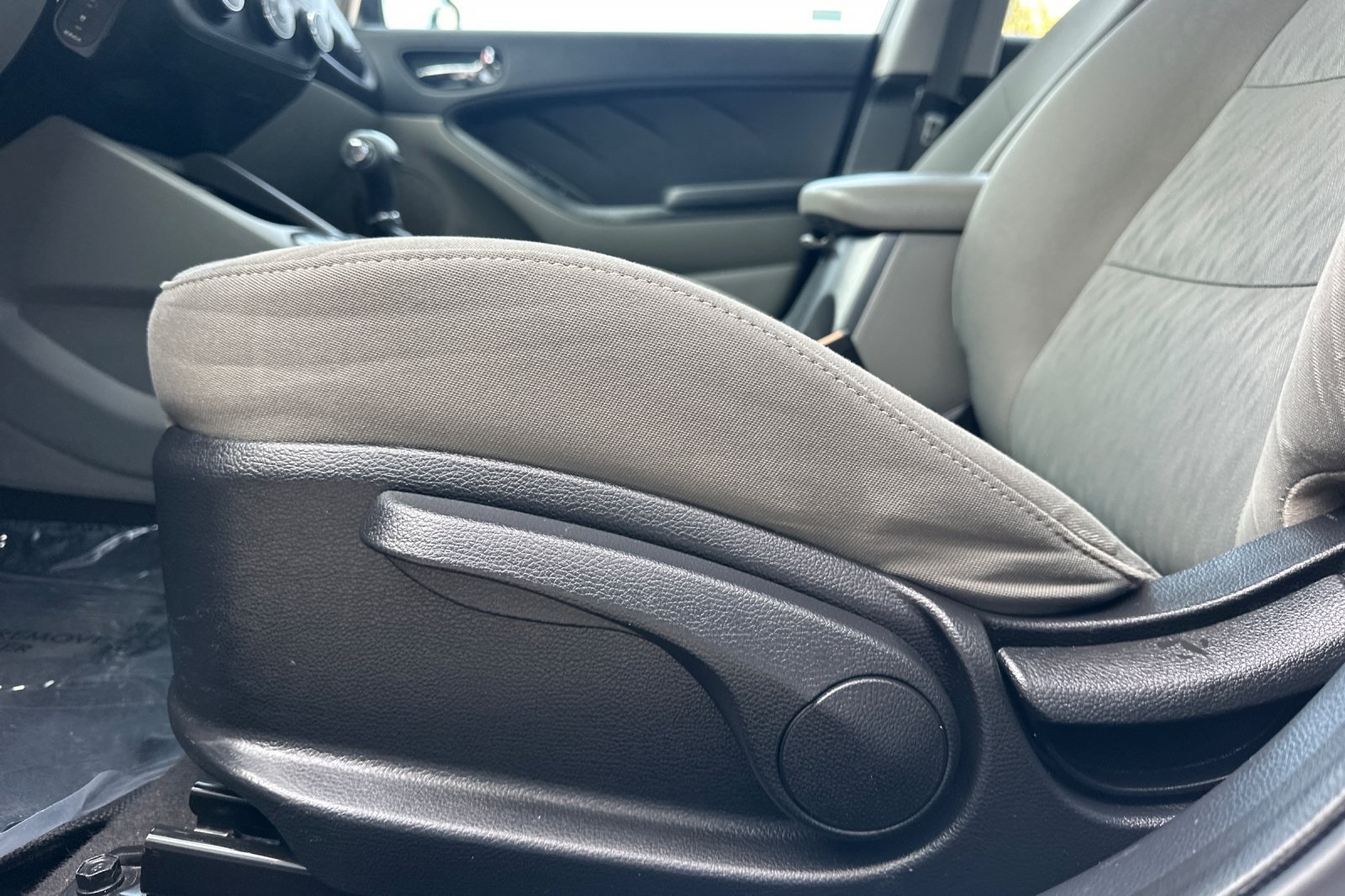 2015 Kia Forte LX photo 13