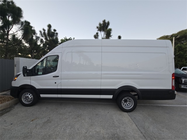 2025 Ford Transit photo 10