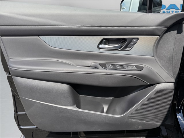 2025 Nissan Murano SL photo 13