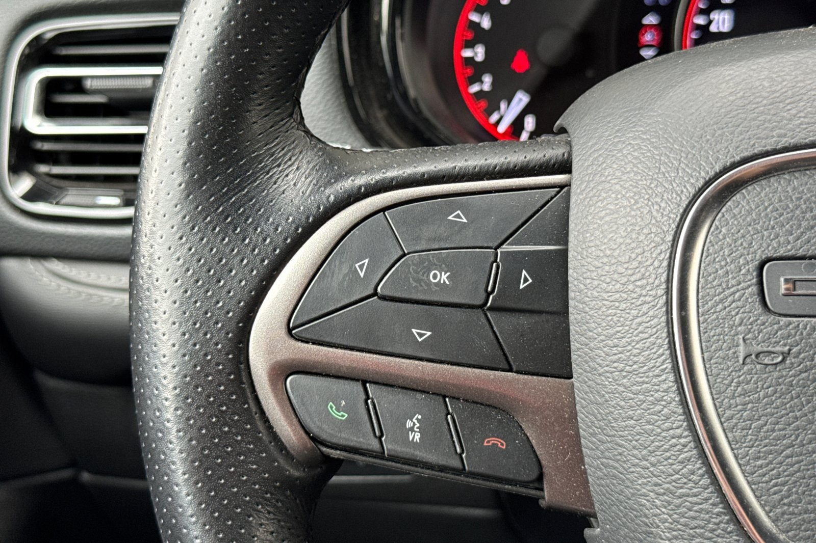 2024 Dodge Durango SXT photo 25