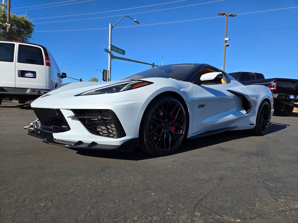 2020 Chevrolet Corvette Stingray 3LT photo 2