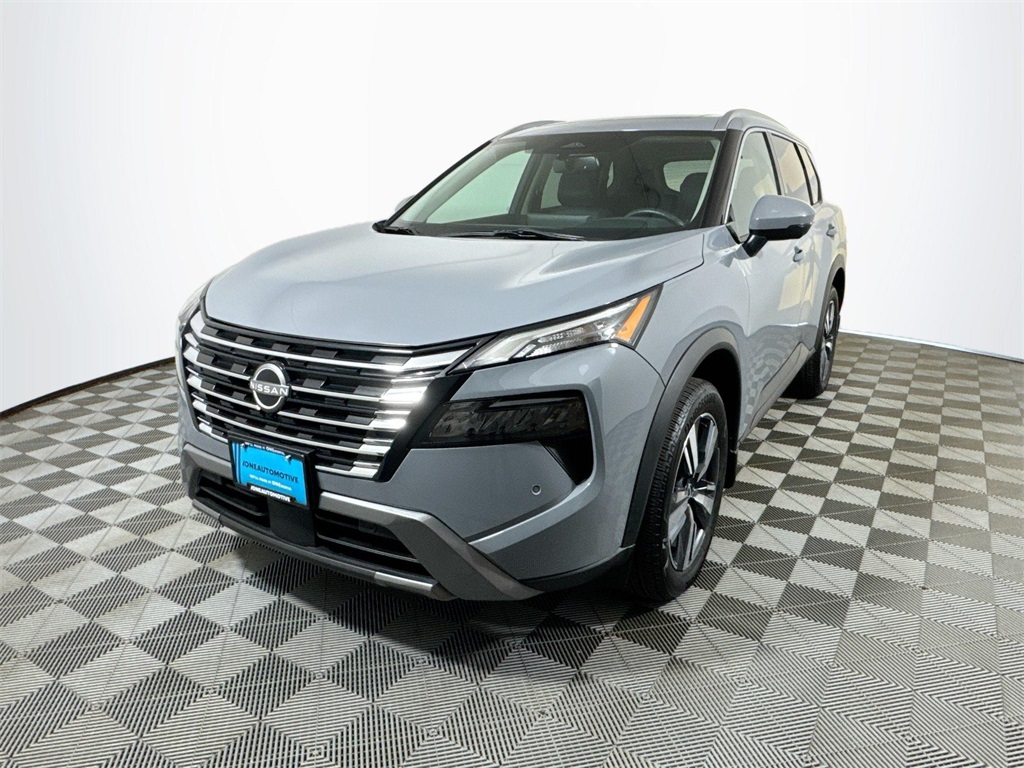 2024 Nissan Rogue SL's photo