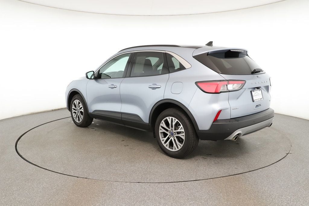 2022 Ford Escape SEL photo 3