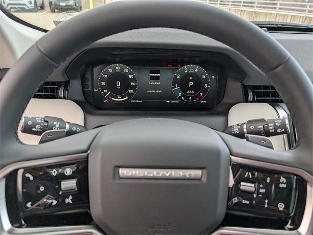 2025 Land Rover Discovery Sport S photo 11