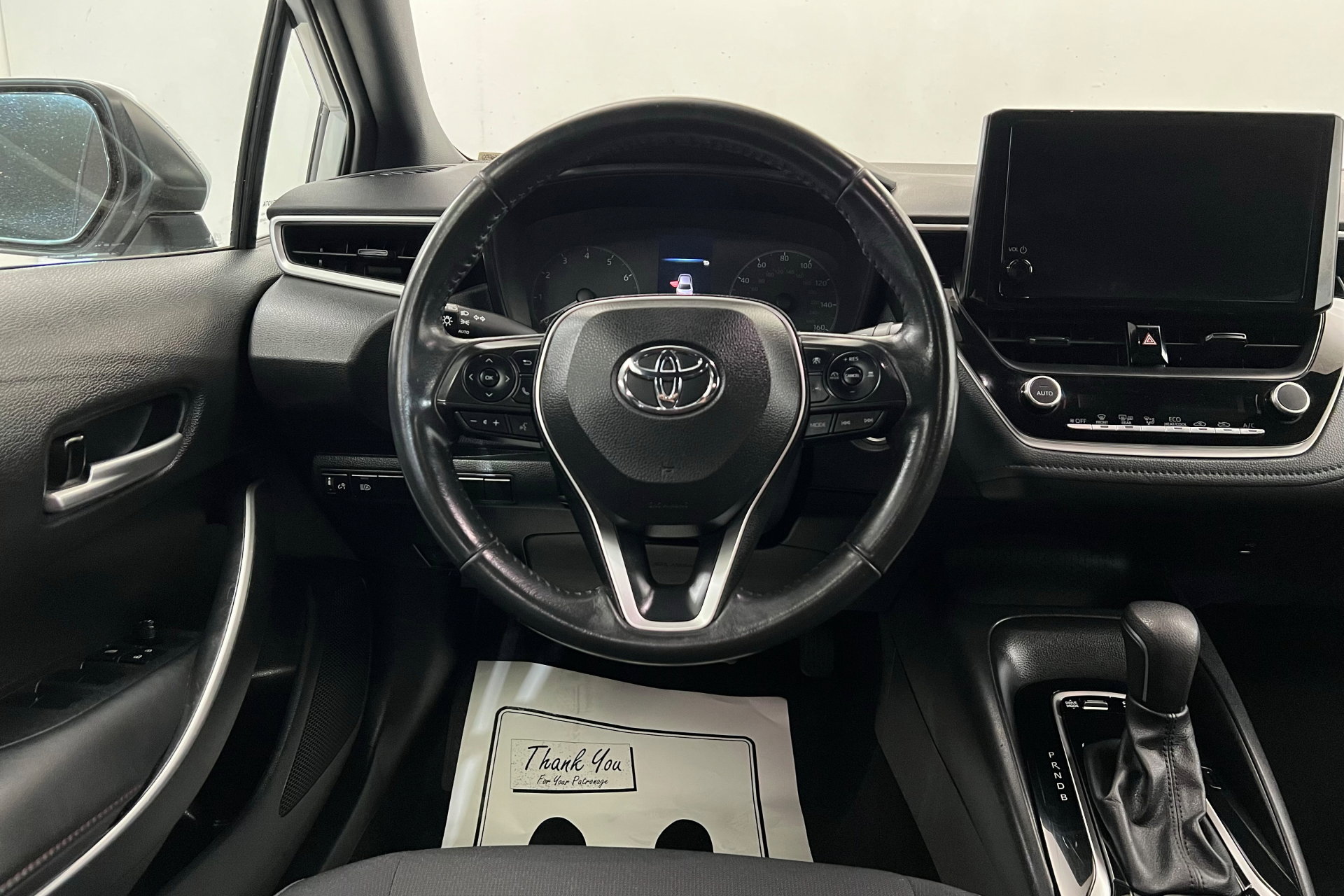 2023 Toyota Corolla SE photo 12