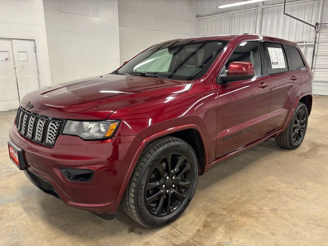 2020 Jeep Grand Cherokee Altitude photo 2