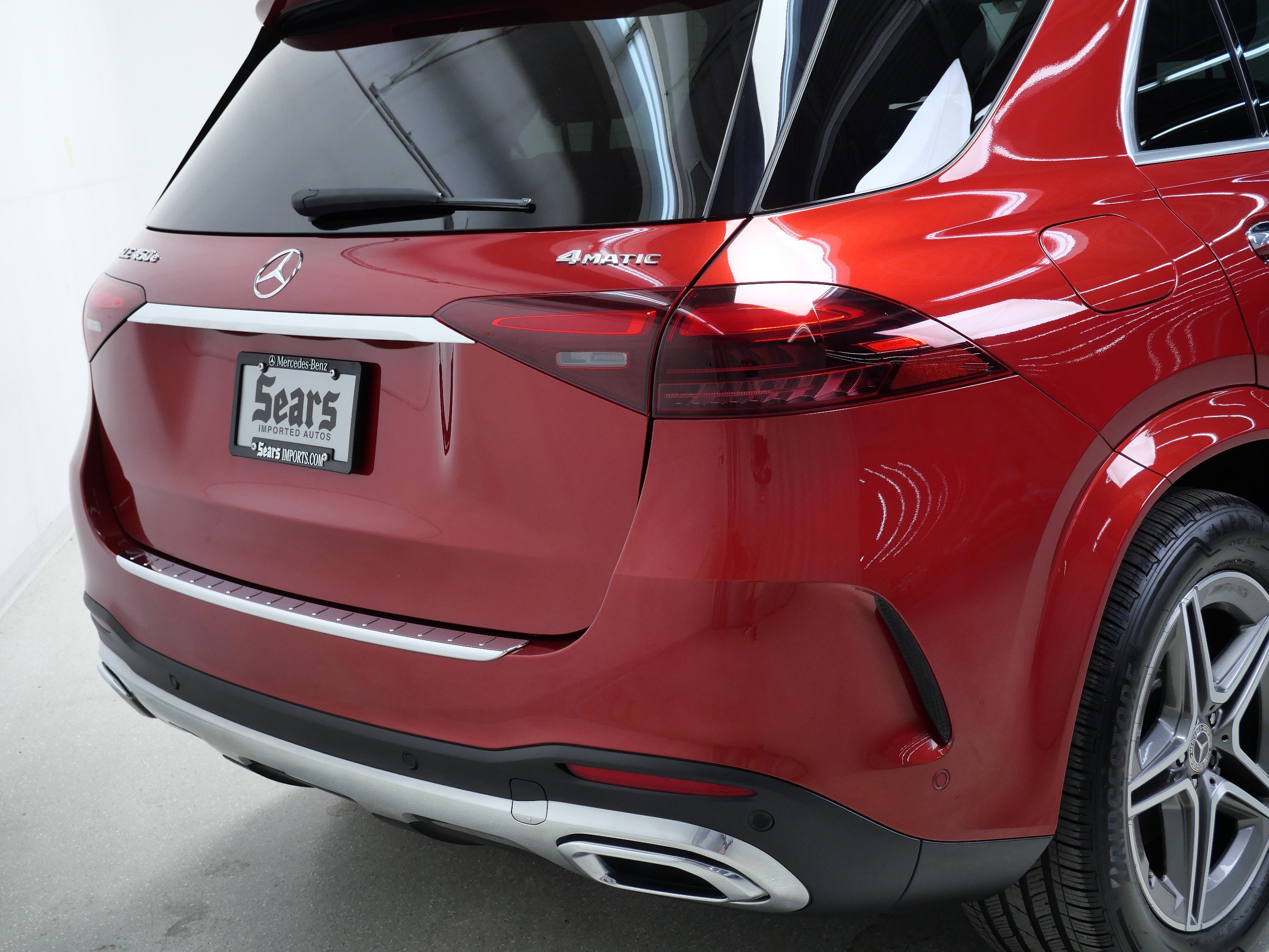 2024 Mercedes Benz GLE 450e photo 4