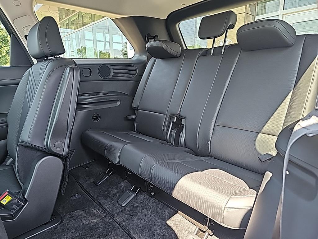 2026 Hyundai Palisade SEL photo 33