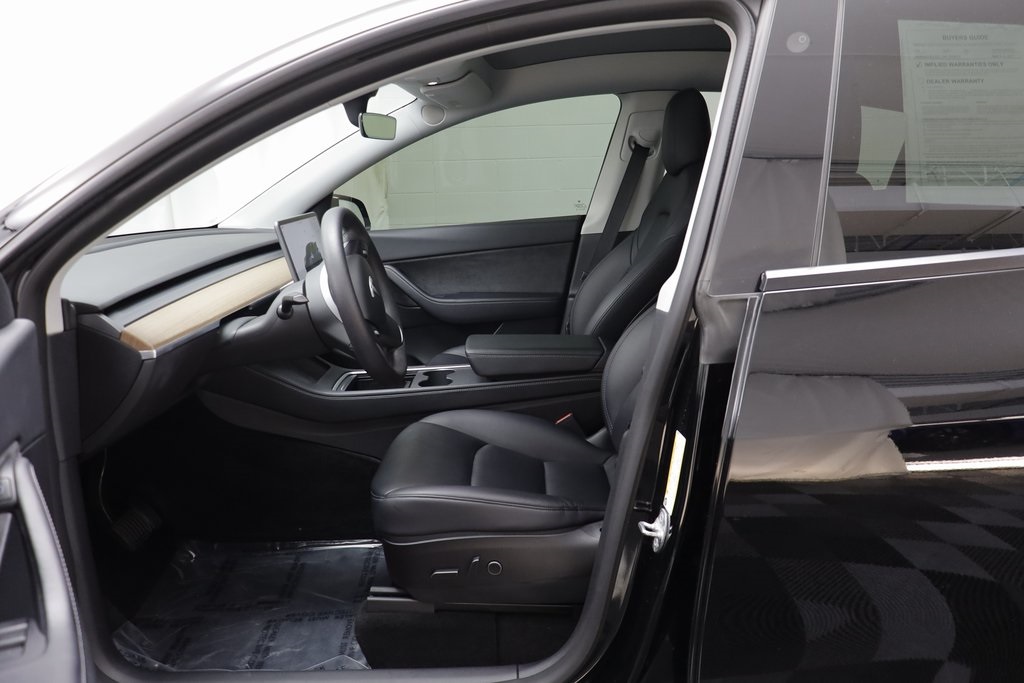 2022 Tesla Model Y Long Range photo 3