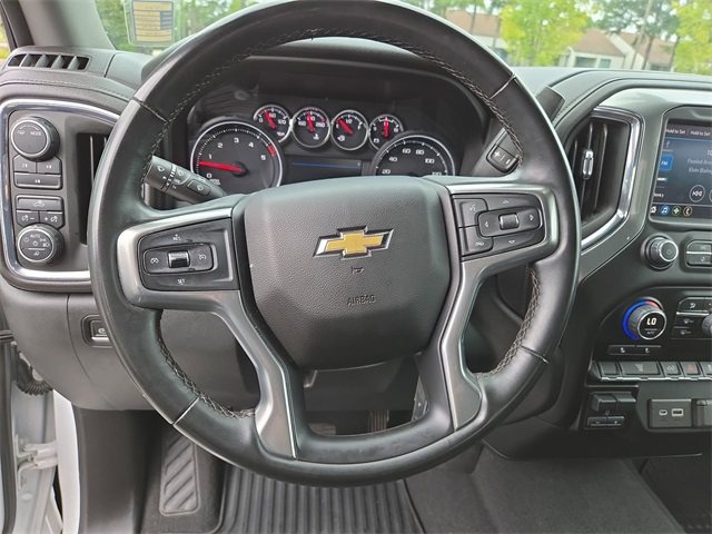 2023 Chevrolet Silverado 2500HD LT photo 3