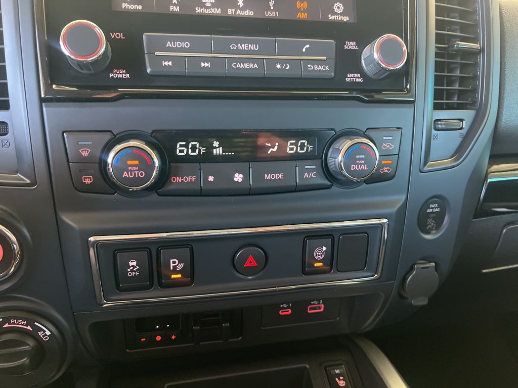 2024 Nissan Titan Crew Cab photo 45