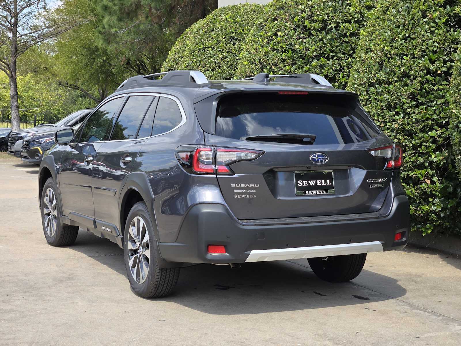 2025 Subaru Outback Touring photo 3