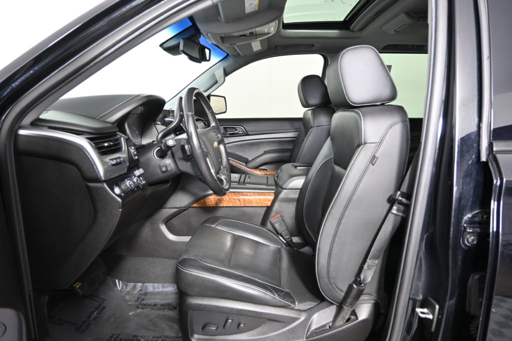 2019 Chevrolet Suburban Premier photo 21