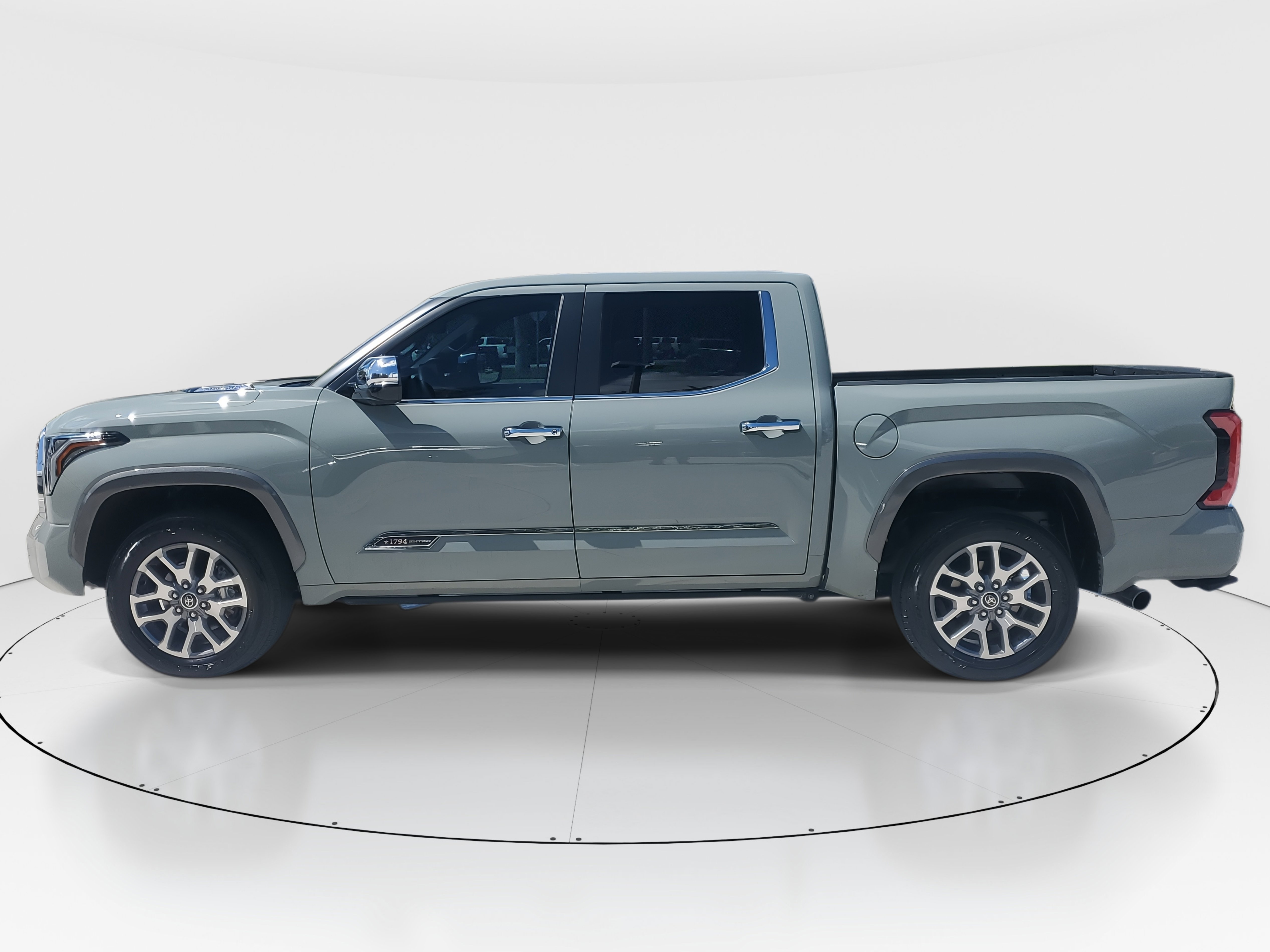 2024 Toyota Tundra 1794 Edition photo 6