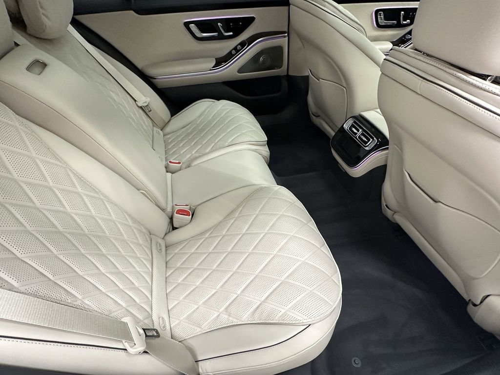 2026 Mercedes Benz S 500 4MATIC photo 24