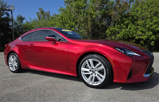 2024 Lexus RC 300's photo