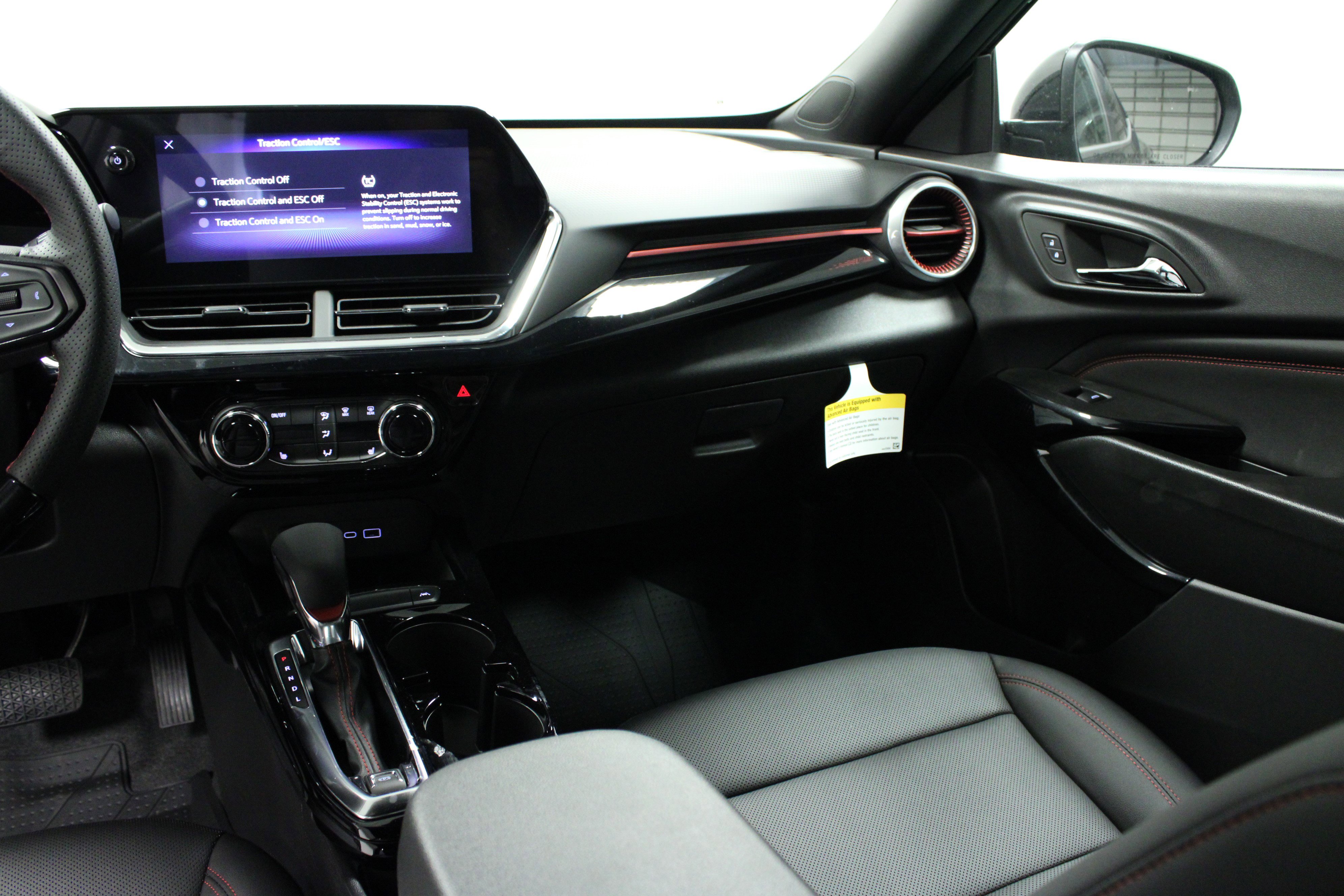 2025 Chevrolet Trax photo 15