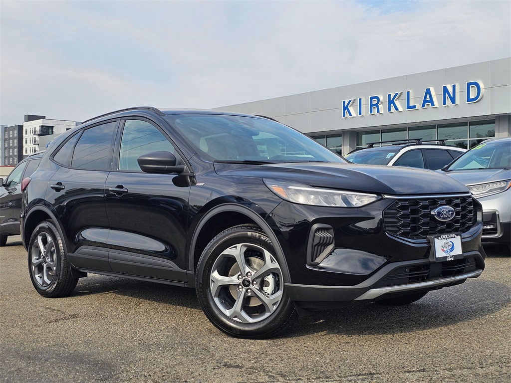 2025 Ford Escape ST-Line's photo
