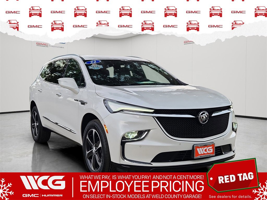 2022 Buick Enclave Essence's photo