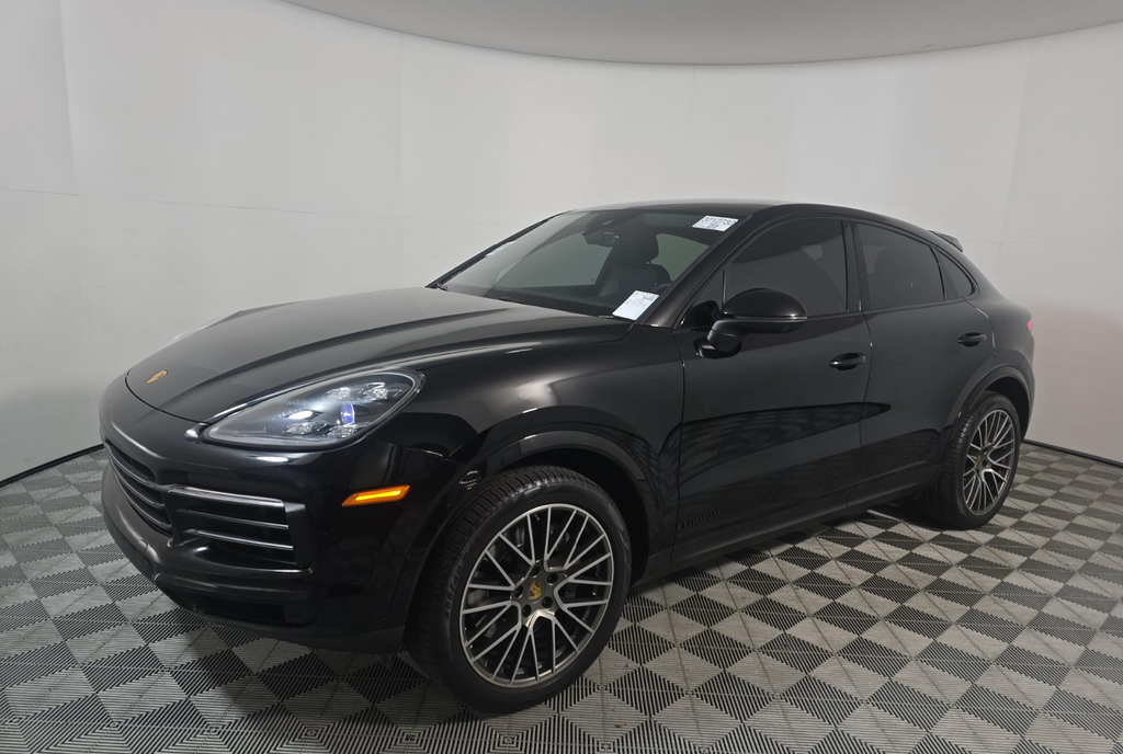 2022 Porsche Cayenne Coup S's photo